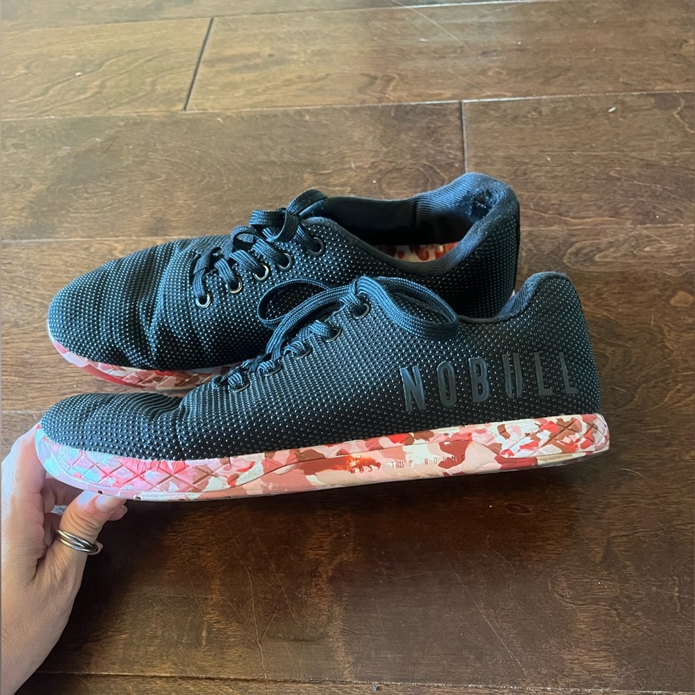 NOBULL trainer shoe women’s size 10.5